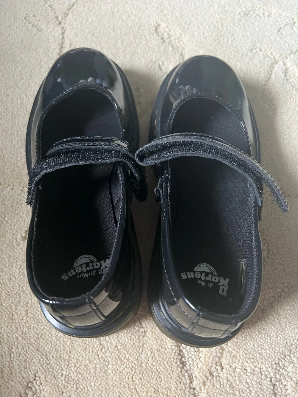 Dr. Martens Kids Black Patent Mary Jane US 2